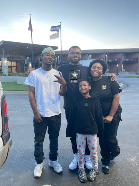 Ron-El Eugene Fultz, Jr. with family